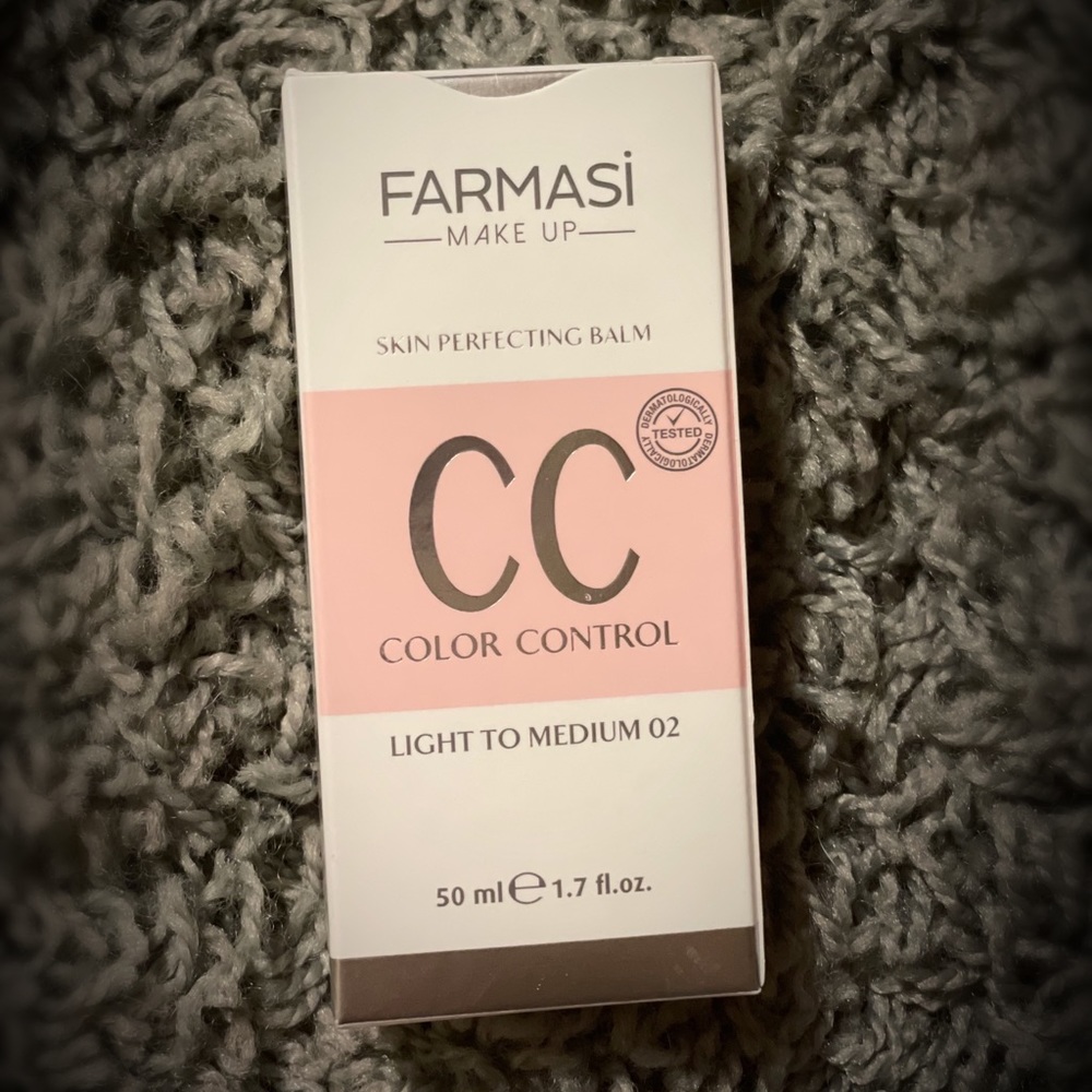 SOLD-CC Cream - Light to Medium #02